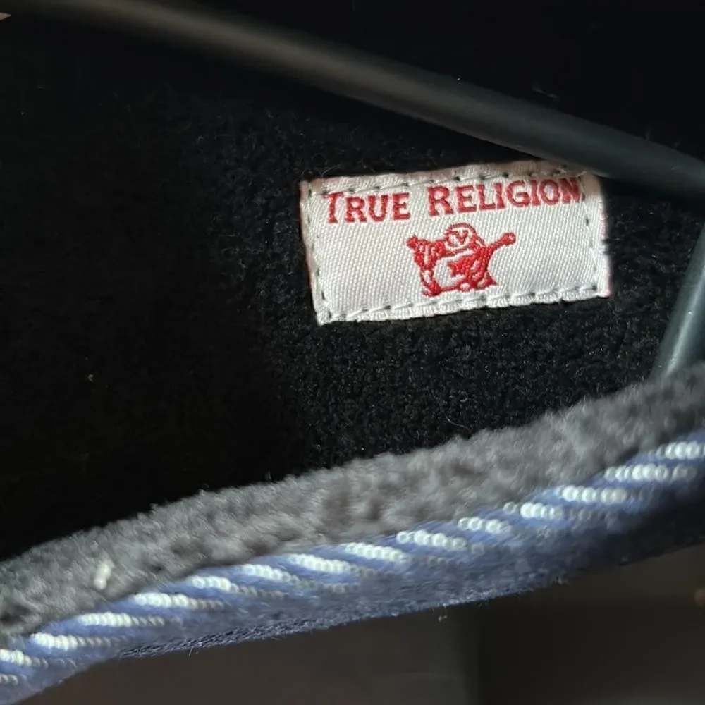 NEW True Religion Mens Slippers
